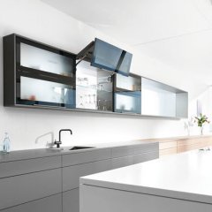 Складной подъемный механизм Aventos HF
